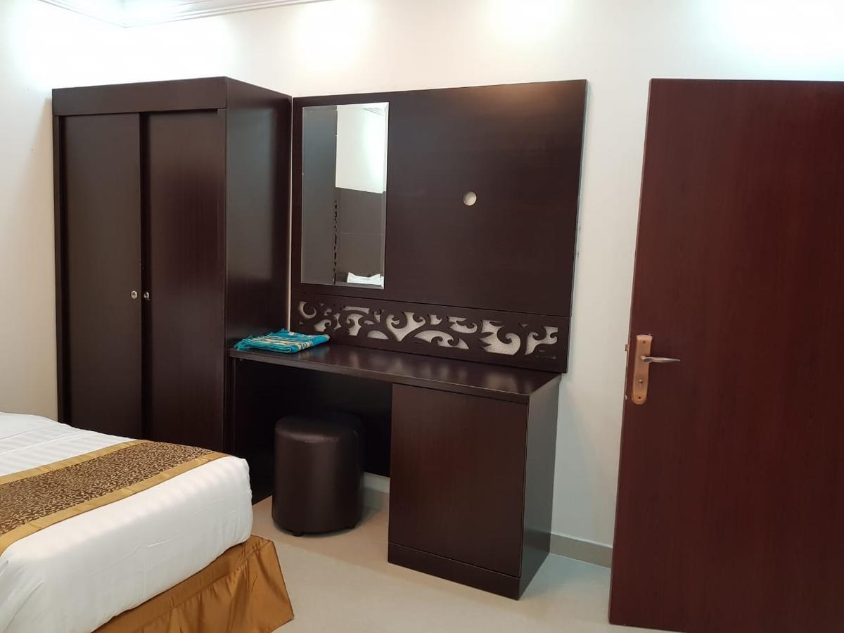 الحماد للشقق الفندقية - فرع سلطان بن سلمان Jeddah Ngoại thất bức ảnh